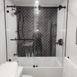 Sliding Doors with Bathtube